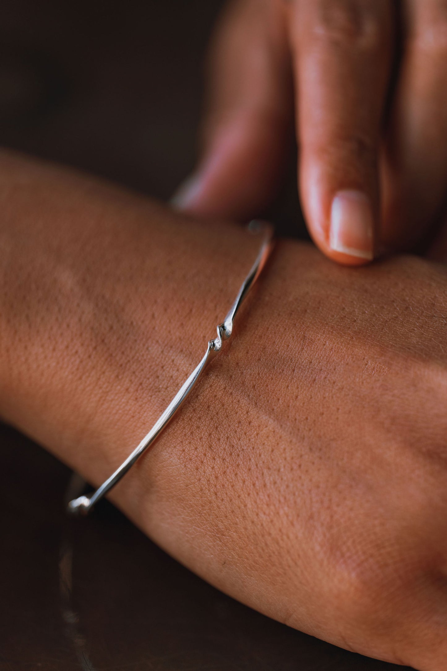 Sterling Silver Twist Flow Bangle